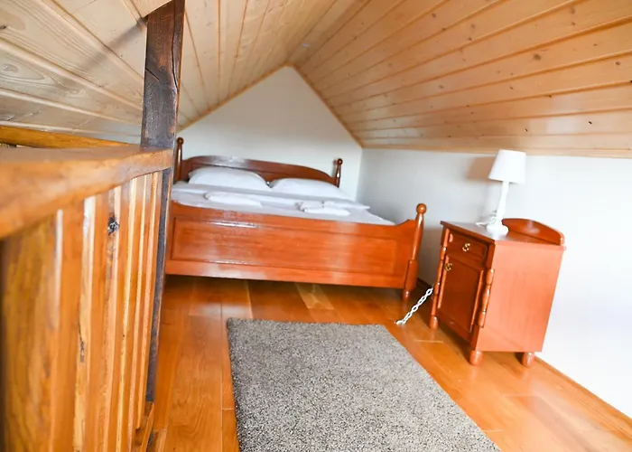 Val Hills Rural Holiday House
