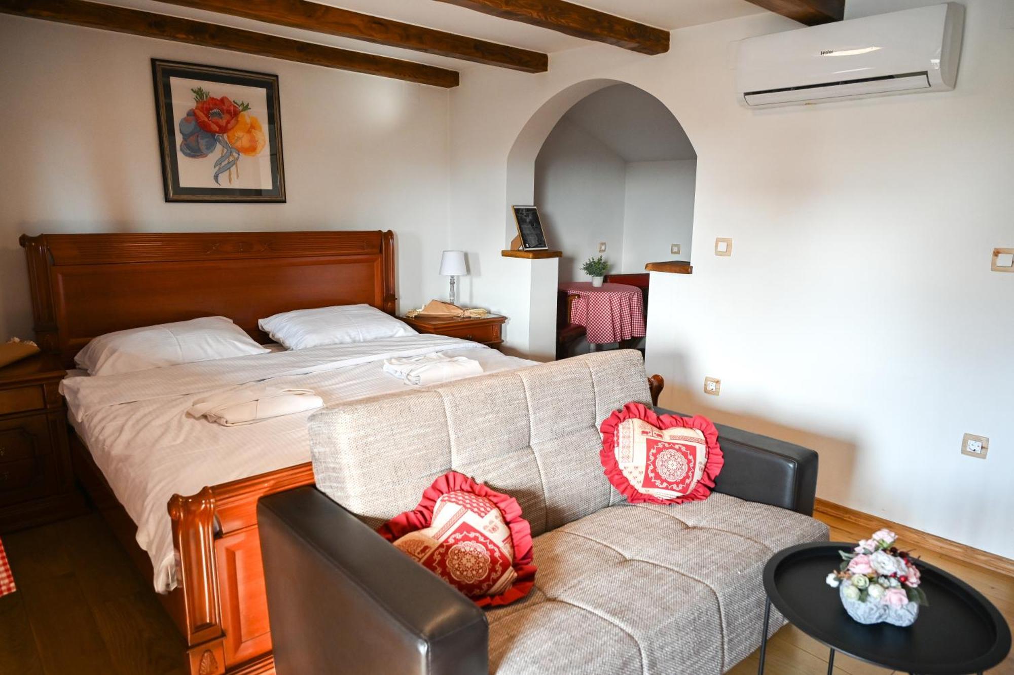 Apartma Val Hills Rural House *